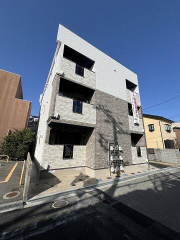 兵庫県尼崎市神田北通７丁目 3階建 