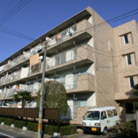 脇坂マンション 4階建