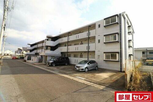 アイカピア植田 3階建
