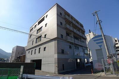 福岡県北九州市八幡西区藤田２丁目 5階建