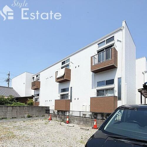 愛知県名古屋市中村区中村本町２丁目 2階建