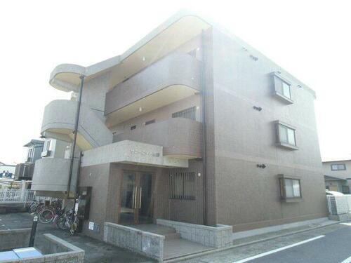 サニーコート坂野 3階建
