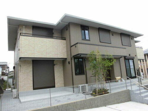 神奈川県川崎市多摩区南生田１丁目 2階建