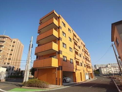 Ｌａ・Ｒｉｖｉｅｒｅ　Ｍ 5階建