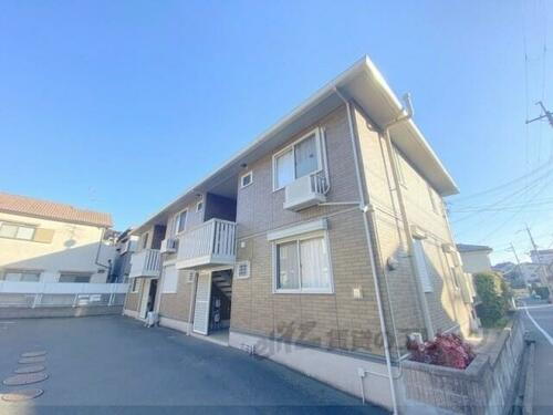 ラフィーネＢ 2階建