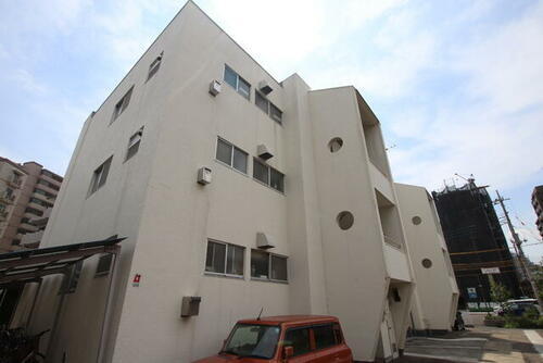 クリーンハイツ 3階建