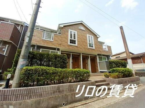 福岡県飯塚市潤野 2階建