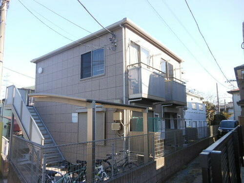 ヴィラージュ大倉山 2階建