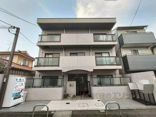 京都府京都市西京区川島東代町 築37年7ヶ月 3階建