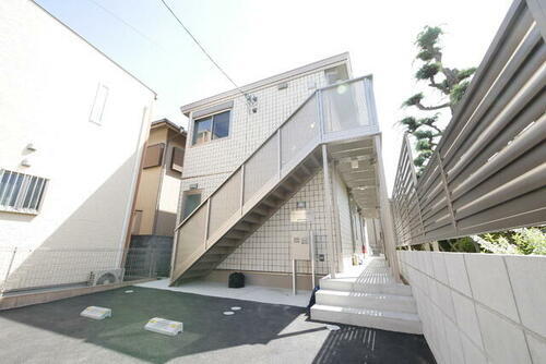 Ｂｏｎｈｅｕｒ　Ａｖｅｎｉｒ