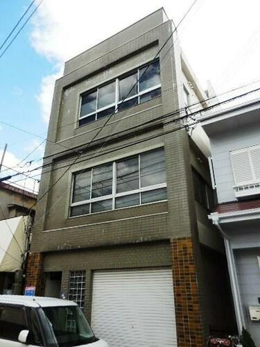 兵庫県尼崎市杭瀬本町１丁目 築52年8ヶ月 3階建