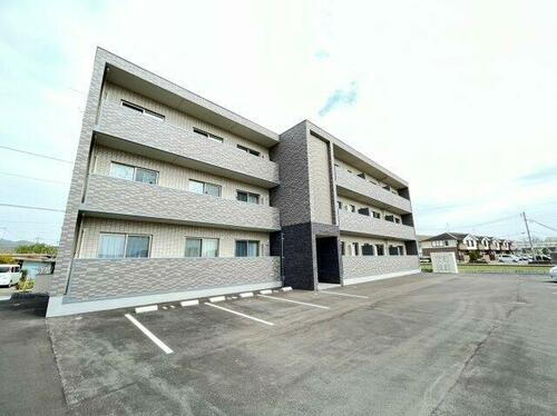 広島県福山市神辺町字徳田 賃貸マンション