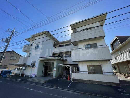 ハッピネス壱番館 3階建