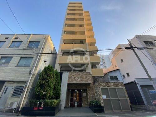 ジュネーゼグラン京町堀 11階建
