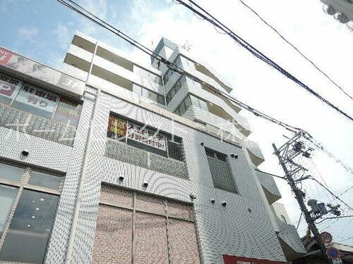 パールスクェアー 7階建