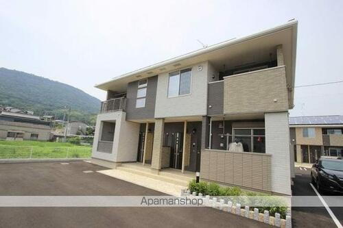 香川県高松市屋島東町 賃貸アパート