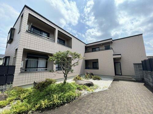 メゾンドルフ 2階建