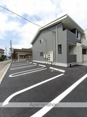 愛媛県松山市東方町 賃貸アパート