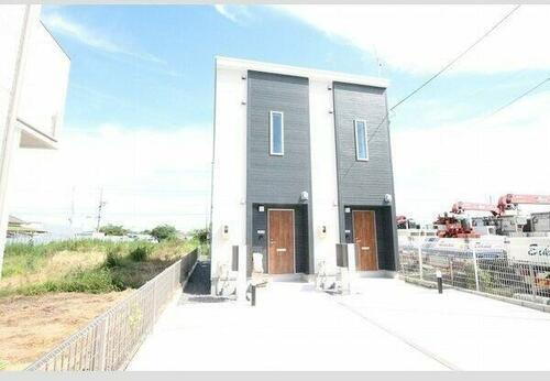 愛知県碧南市湖西町３丁目 テラスハウス