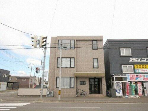 北海道札幌市北区篠路六条５丁目 賃貸マンション