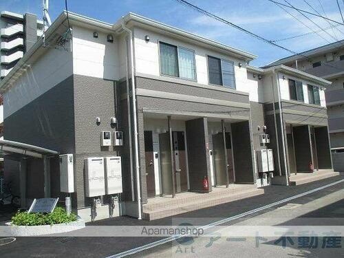 愛媛県松山市清水町３丁目 築10年9ヶ月 2階建