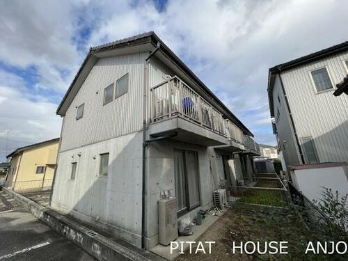 愛知県安城市里町１丁目 テラスハウス