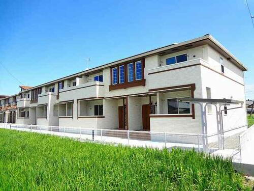 愛媛県新居浜市庄内町３丁目 賃貸アパート