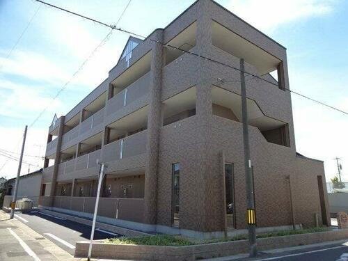 プロスペリタ 3階建