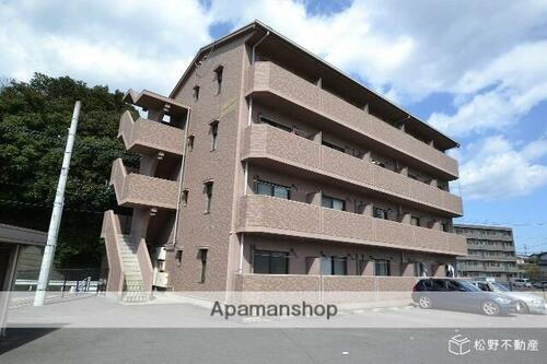 香川県木田郡三木町大字池戸 賃貸マンション