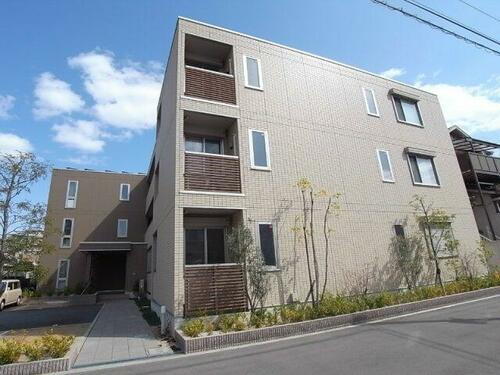 Ｒａｎａ　Ｃｏｕｒｔ 3階建