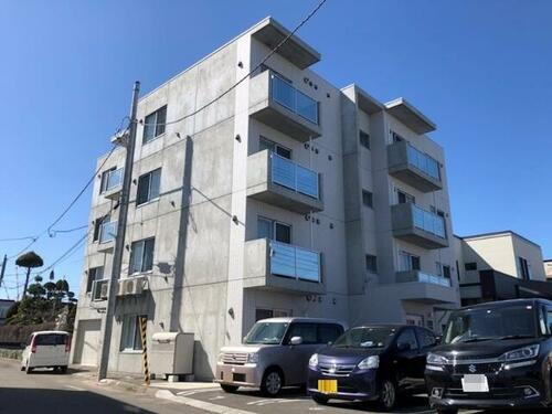 北海道北広島市共栄町１丁目 賃貸マンション