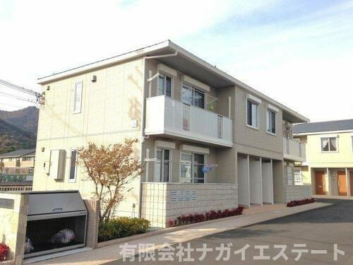 西脇市和田町（セレーノ　イズミＡ）