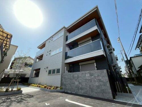 大阪府堺市西区上野芝向ヶ丘町２丁 3階建
