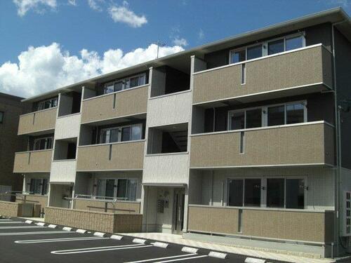 広島県福山市南手城町１丁目 築14年4ヶ月 3階建