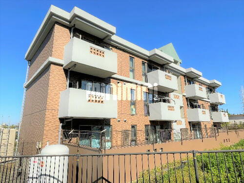 ベルシャンテ 3階建