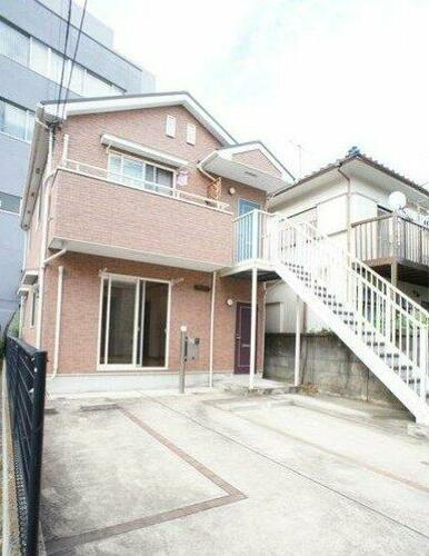 東京都世田谷区太子堂３丁目 2階建
