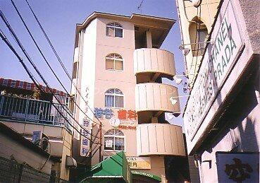 兵庫県尼崎市杭瀬本町３丁目 築42年3ヶ月 5階建