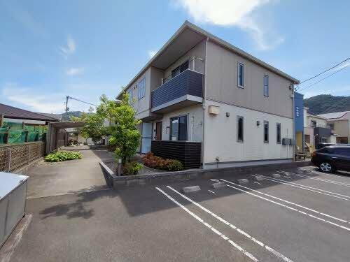 広島県福山市水呑町三新田１丁目 2階建 築13年6ヶ月