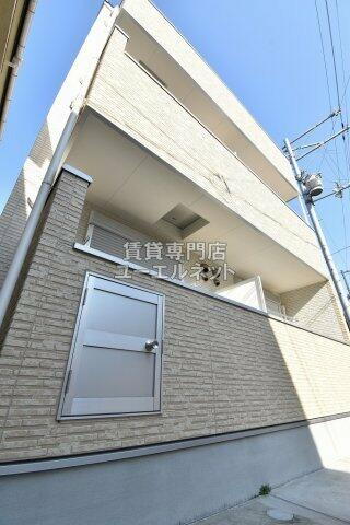 大阪府大阪市淀川区加島３丁目 3階建 築6年5ヶ月