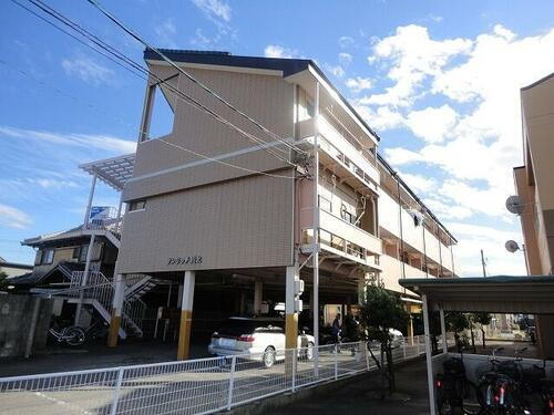 サンリッチ川北