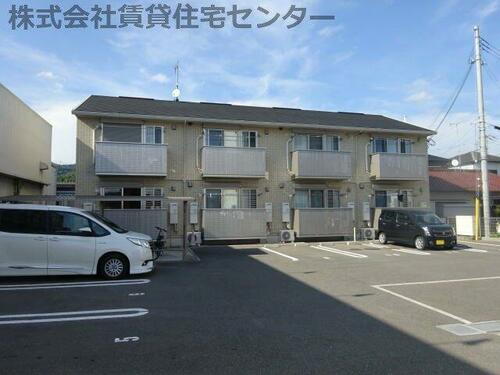 和歌山県和歌山市園部 2階建