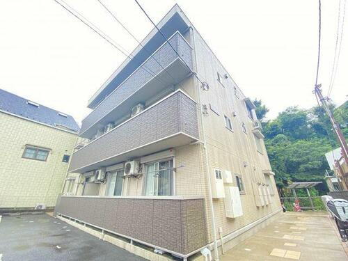 ノートルメゾン 3階建