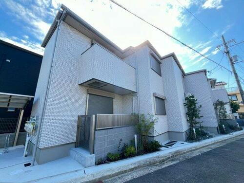 大阪府堺市西区浜寺石津町東５丁  2階建