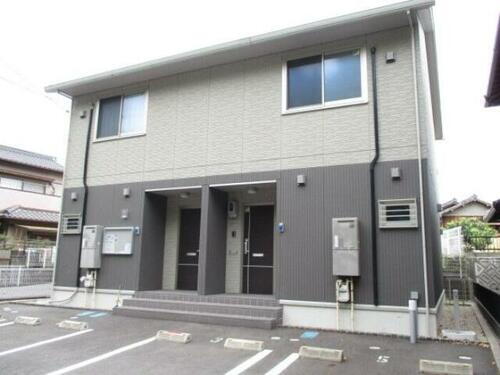 愛知県岡崎市羽根町字小豆坂 テラスハウス