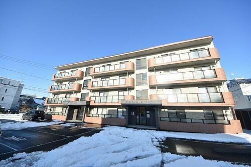 北海道札幌市北区北二十七条西１６丁目 賃貸マンション