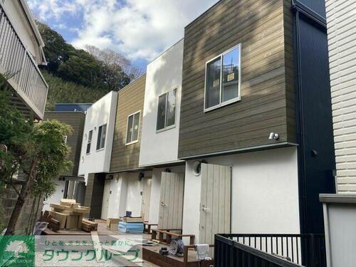 カーサ・コルティーレ・披露山 2階建