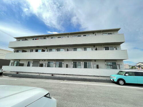Ｄ－ｓｑｕａｒｅ牟呂町 3階建
