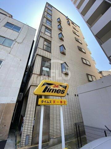 サンウィング南森町 8階建
