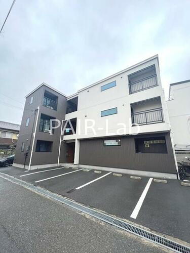 パレ　シェーヌ　デ　クールⅢ