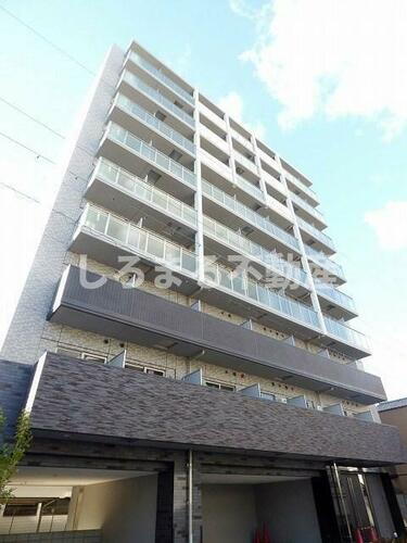 セオリー梅田ドムス 9階建
